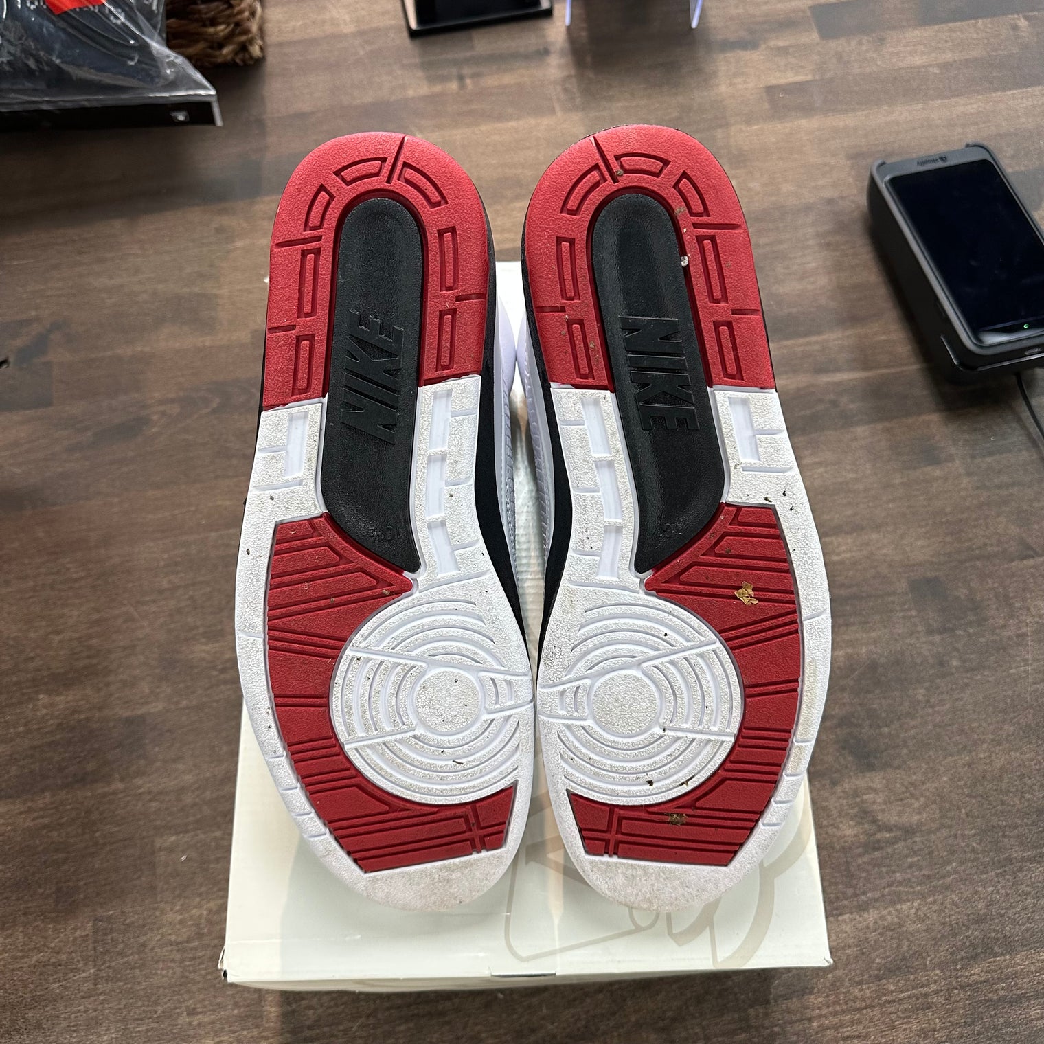 Jordan 2 Retro OG Chicago (2022) (USED)