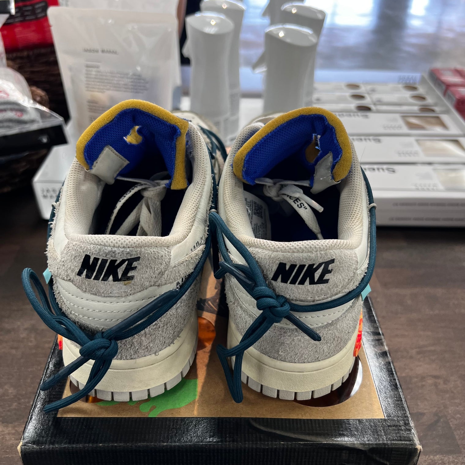 Lot 16 of 50 Off-White Dunk Low (USED)