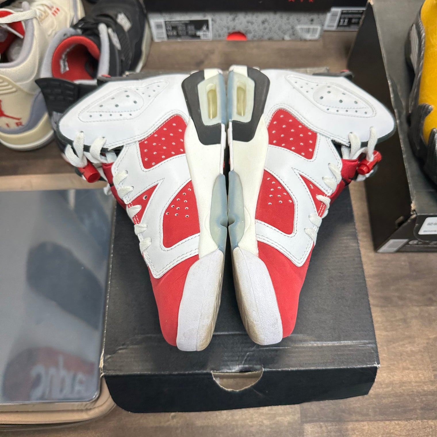 Carmine Jordan 6 Retro (GS) (USED)