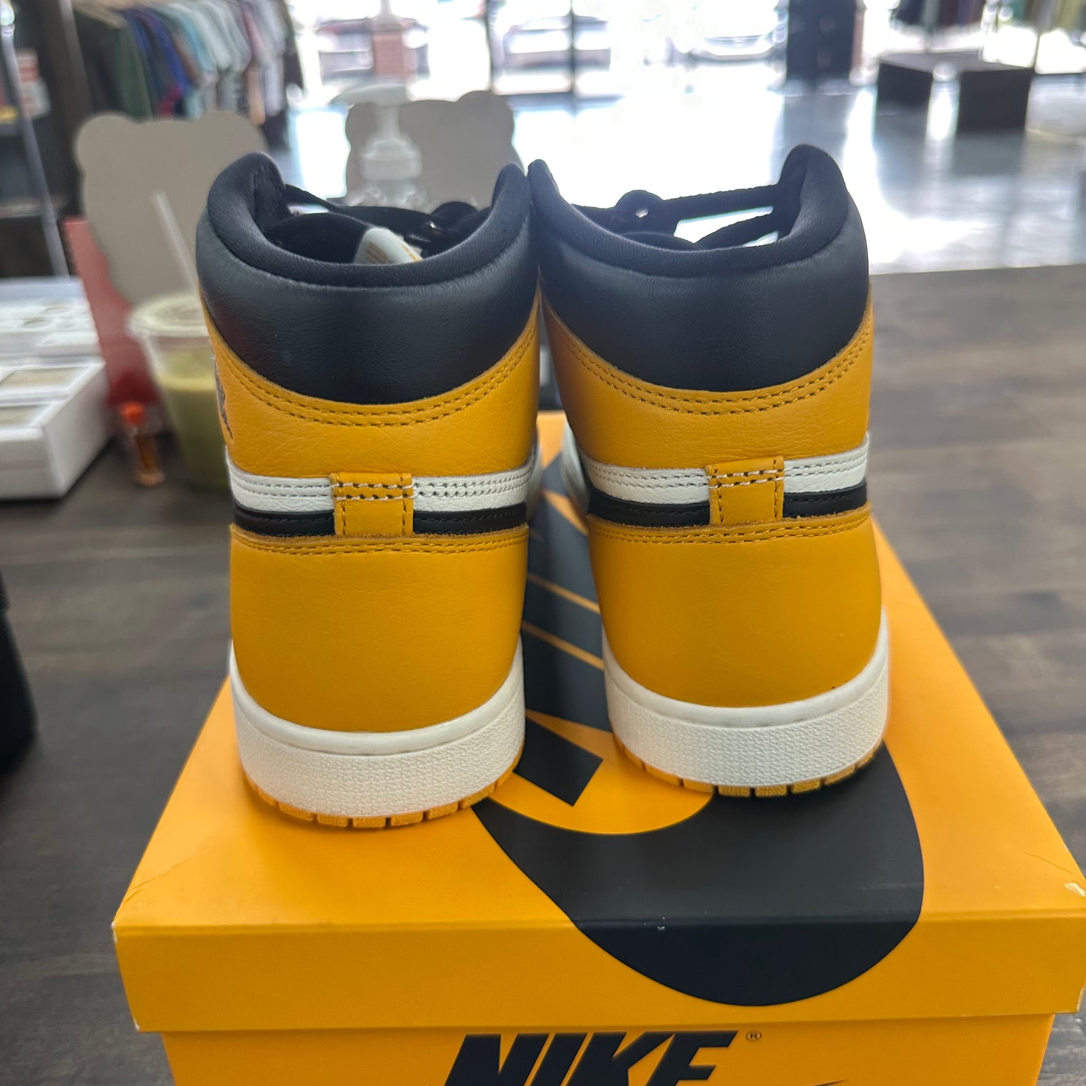 Taxi Yellow Toe Jordan 1 High (USED)