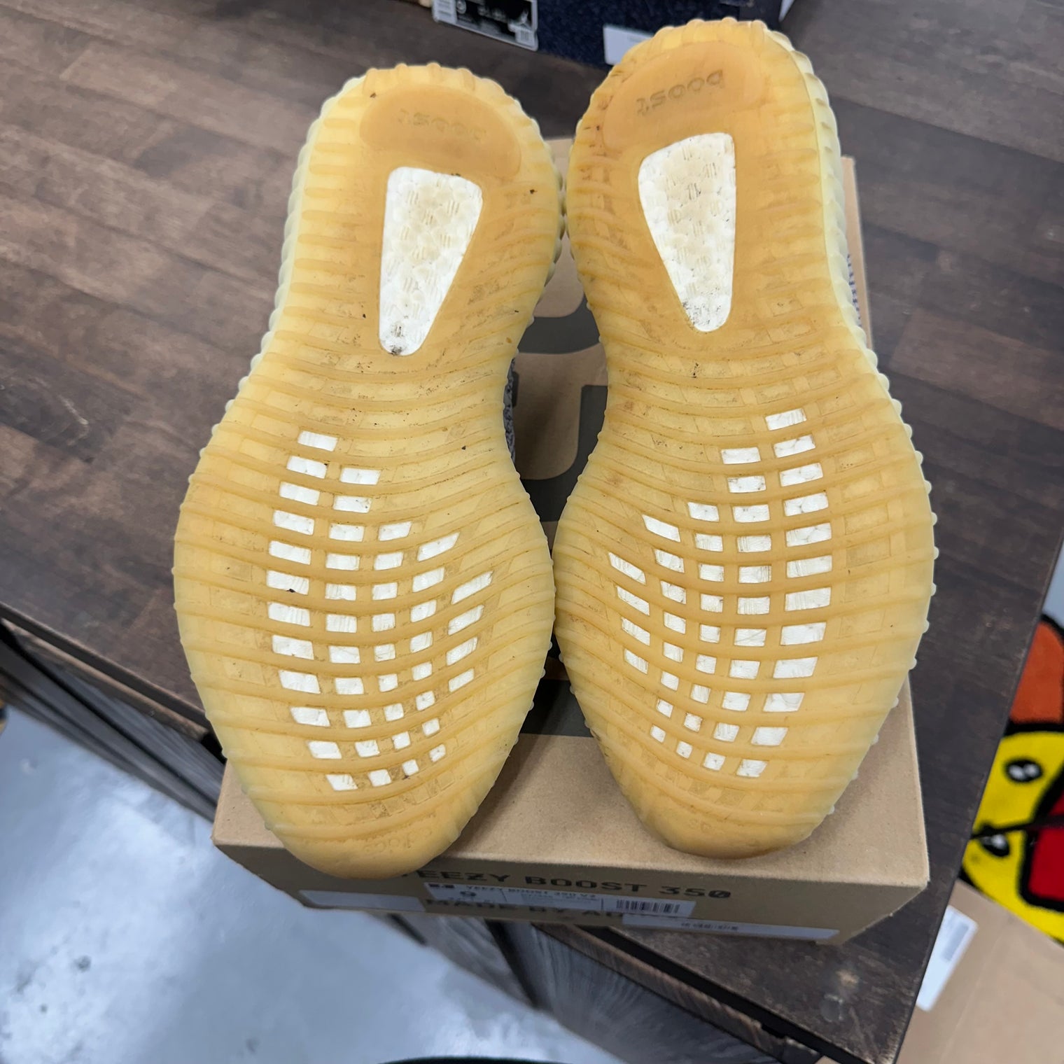 Ash Pearl Yeezy 350 (USED)
