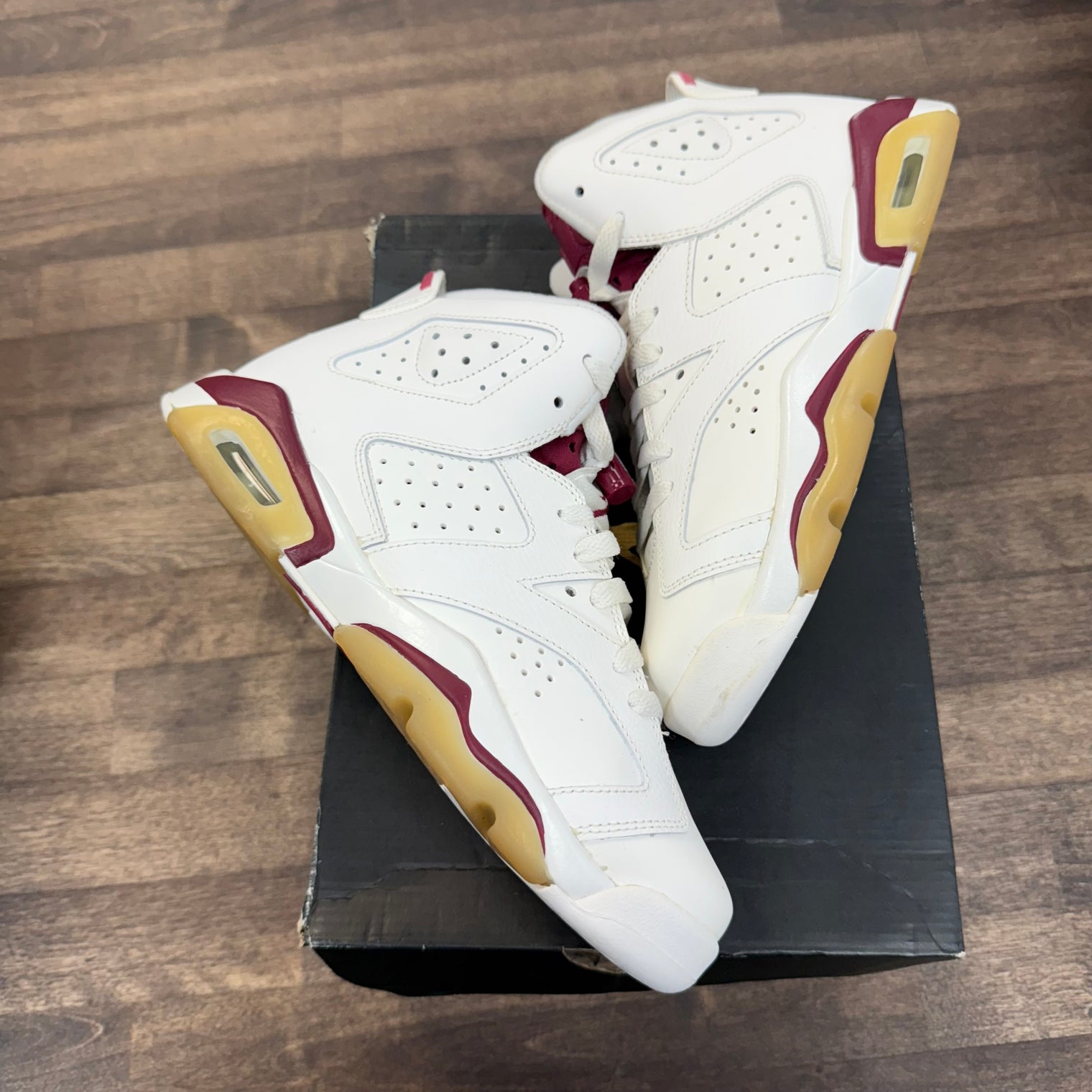 Maroon Jordan 6 (GS)