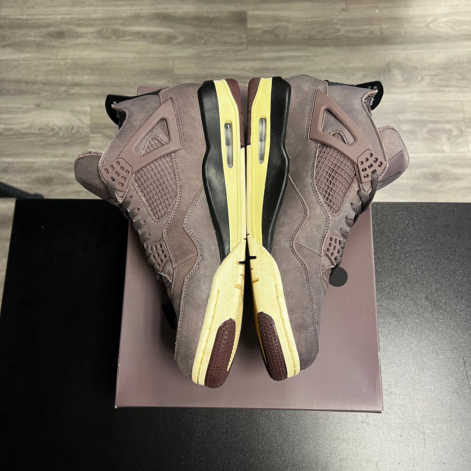 A Ma Maniere Violet 4 Jordan 4 (USED)