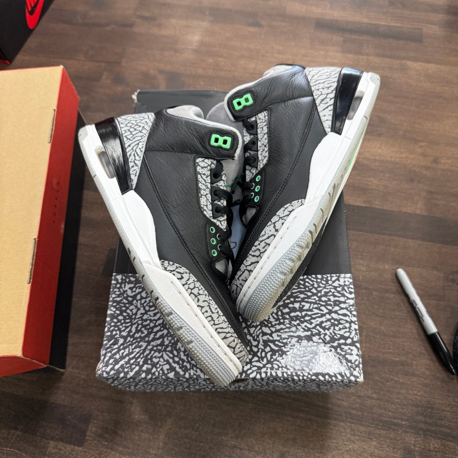 Green Glow Jordan 3 Retro (USED)