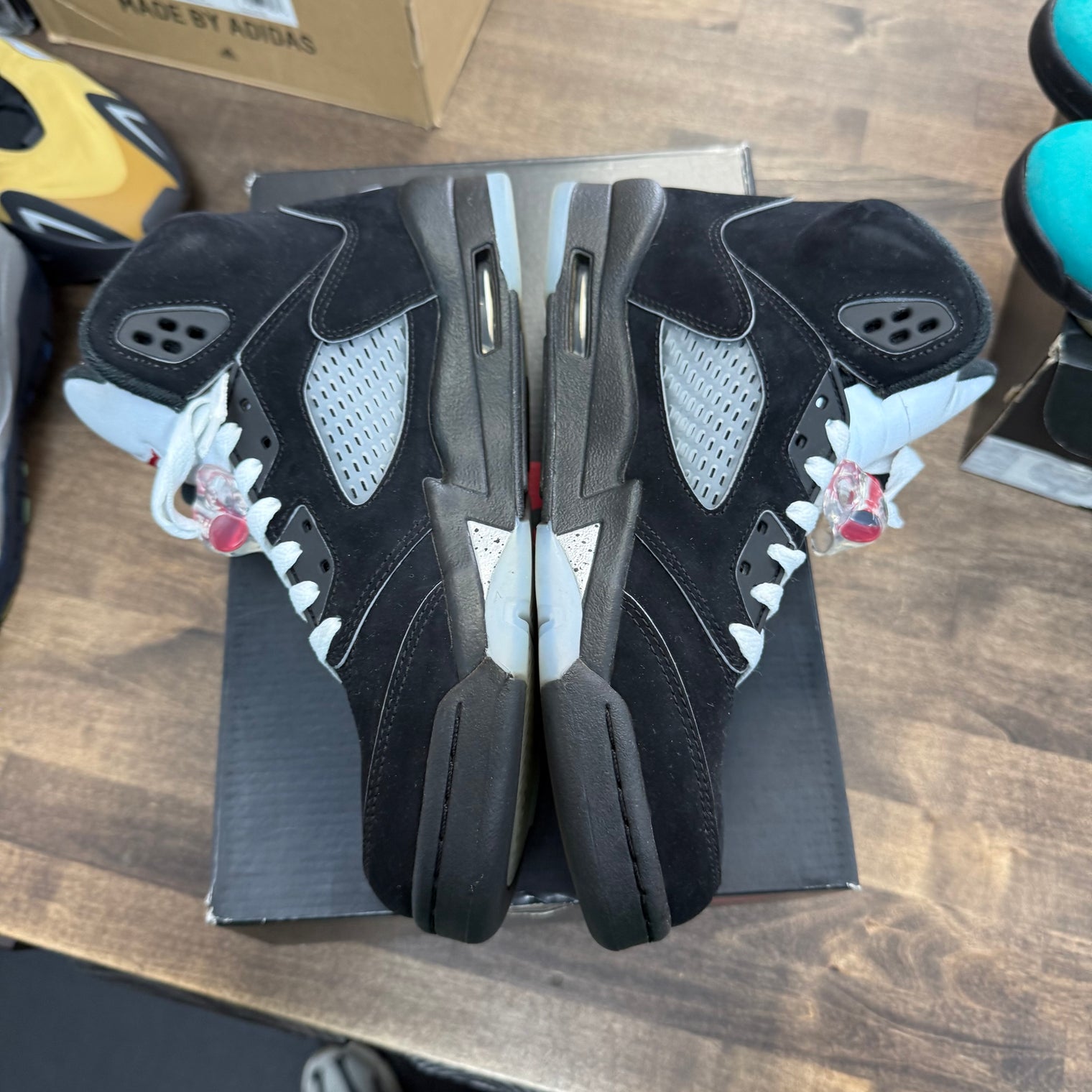 Black Metallic Jordan 5 (2025) (GS) (USED)