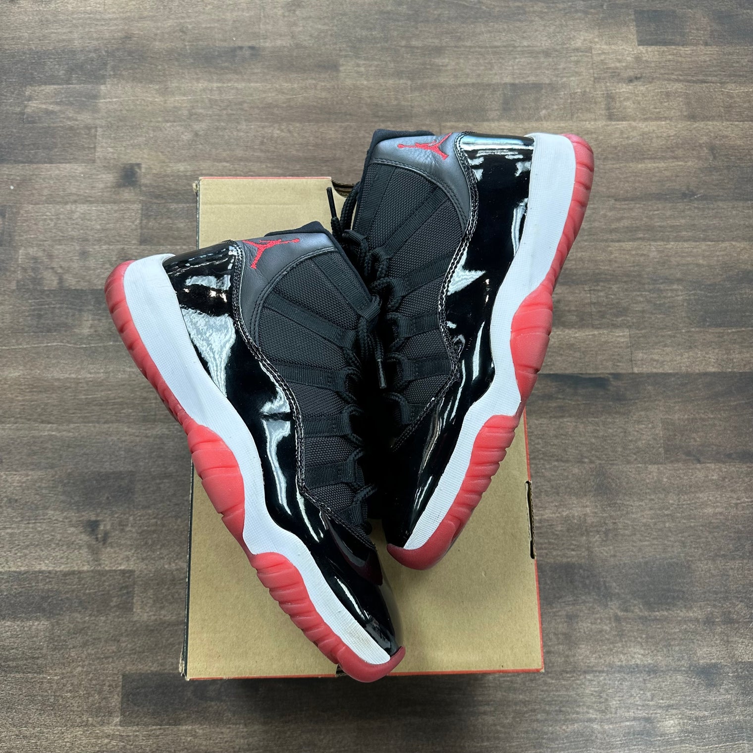 Bred Jordan 11 Retro (2019) (USED)