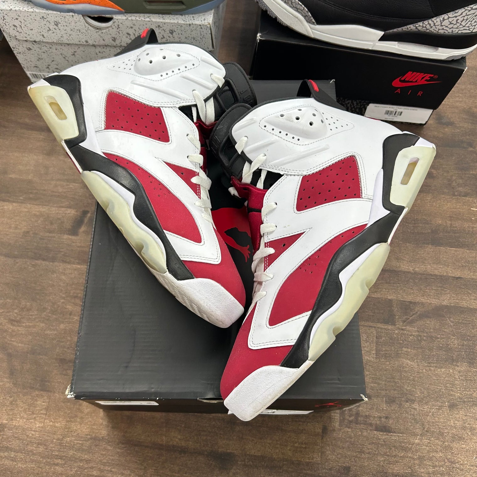 Carmine Jordan 6 Retro (2021) (USED)