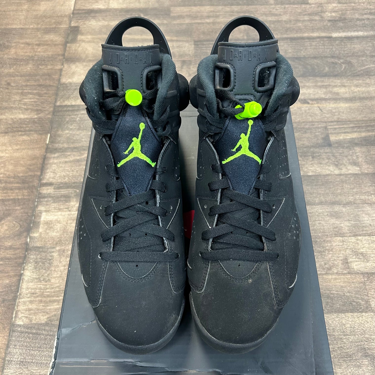 Electric Green Jordan 6 Retro (USED)