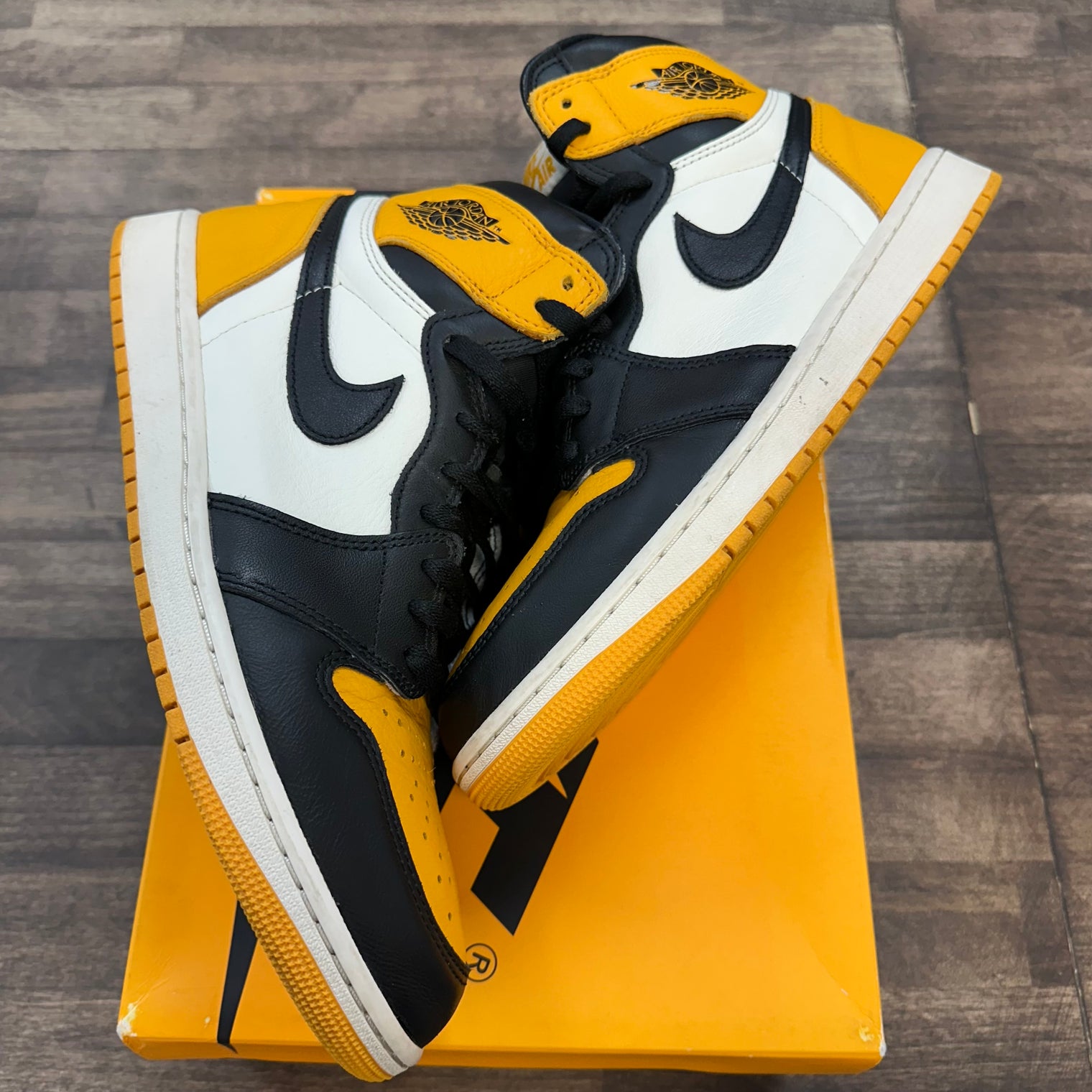 Yellow Toe Jordan 1 High (USED)