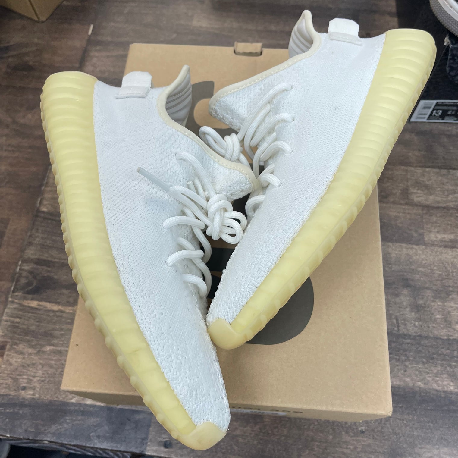 Cream Yeezy 350 (USED, Replacement Box)