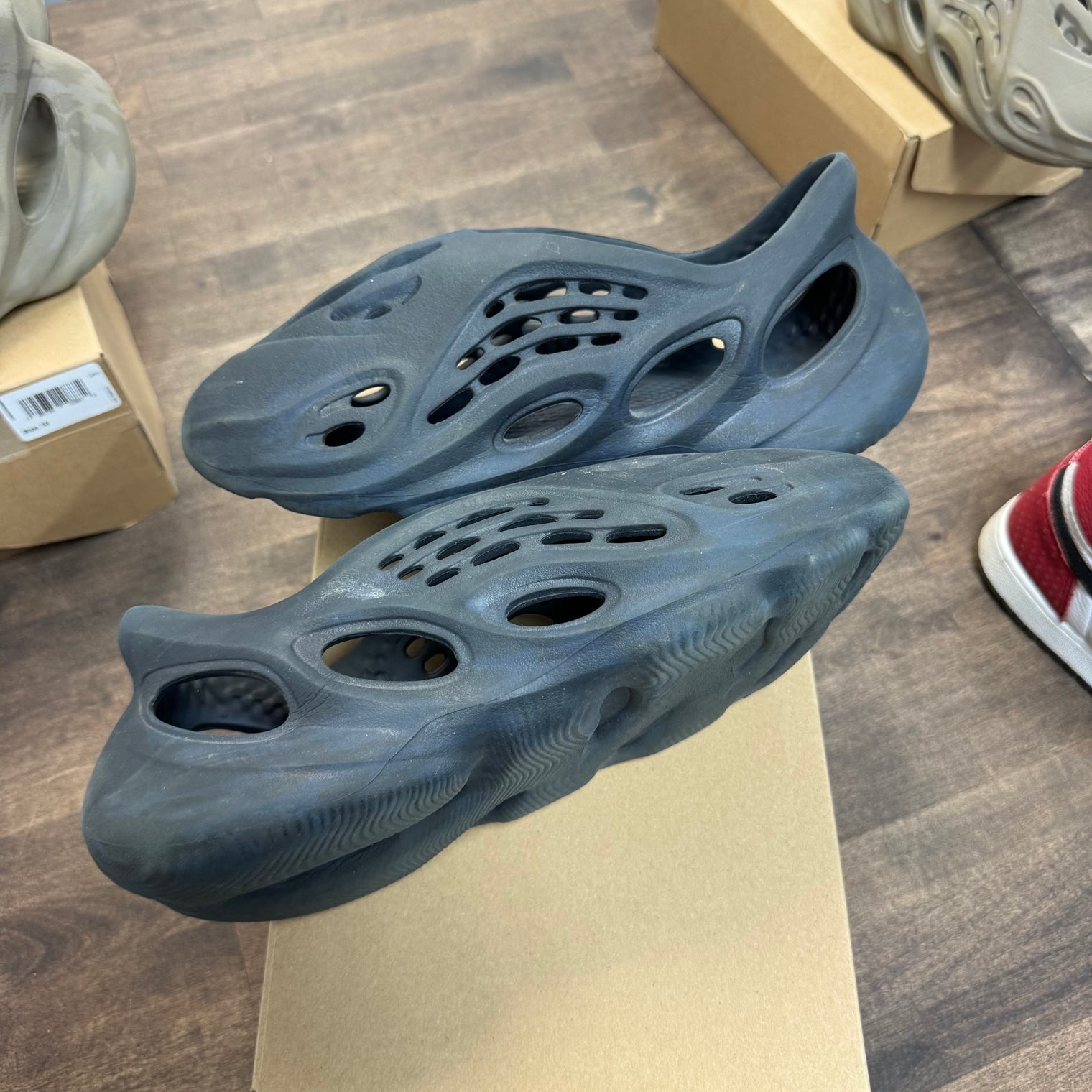 Mineral Blue Yeezy Foam RNNR (USED)
