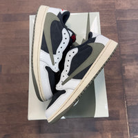 (W) Medium Olive Jordan 1 Low OG Travis Scott (USED)