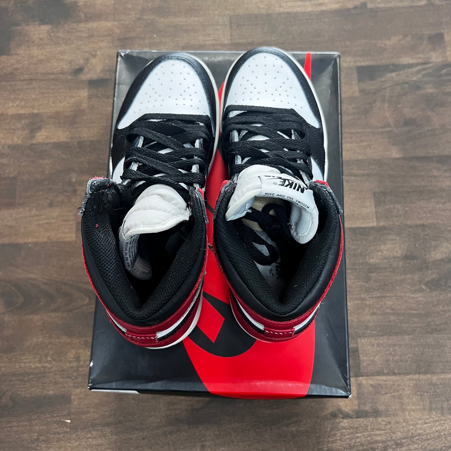 Black Toe Jordan 1 High (USED, No Box)