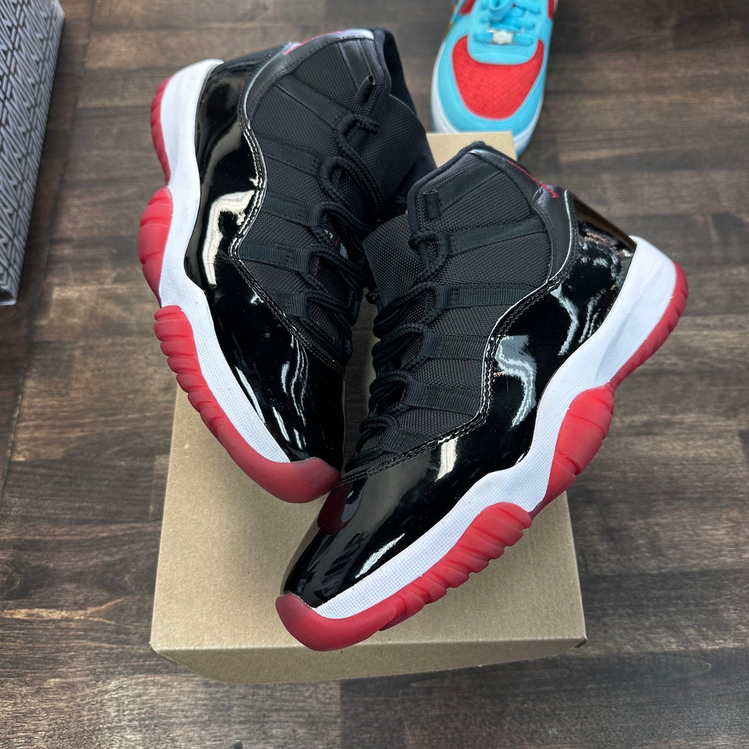 Bred Jordan 11 (2019) (USED,No Box)