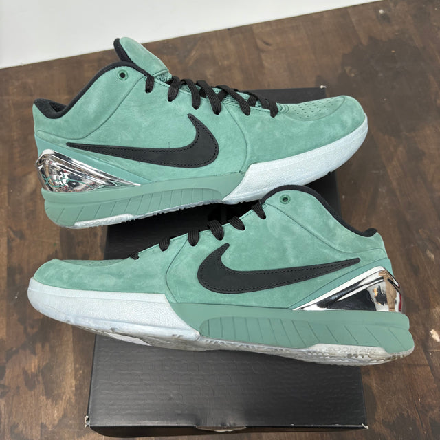 Kobe 4 Girl Dad (USED)