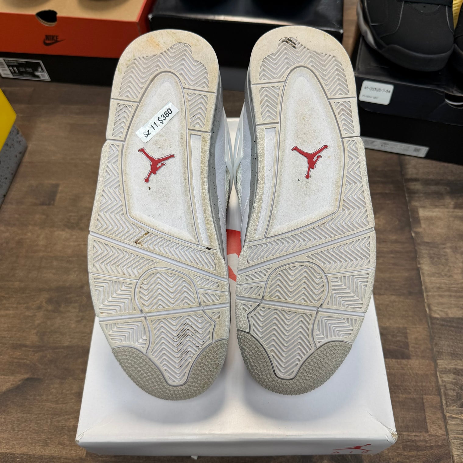 White Oreo Jordan 4 (USED)