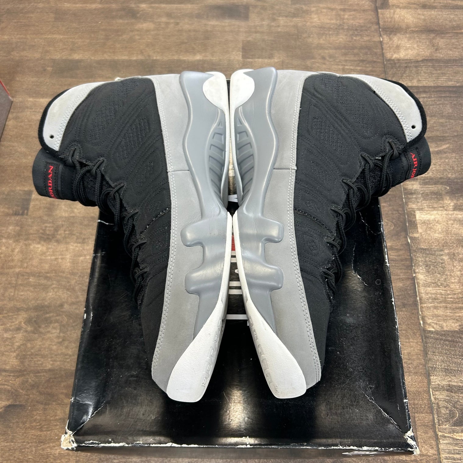 Particle Grey Jordan 9 Retro (USED)