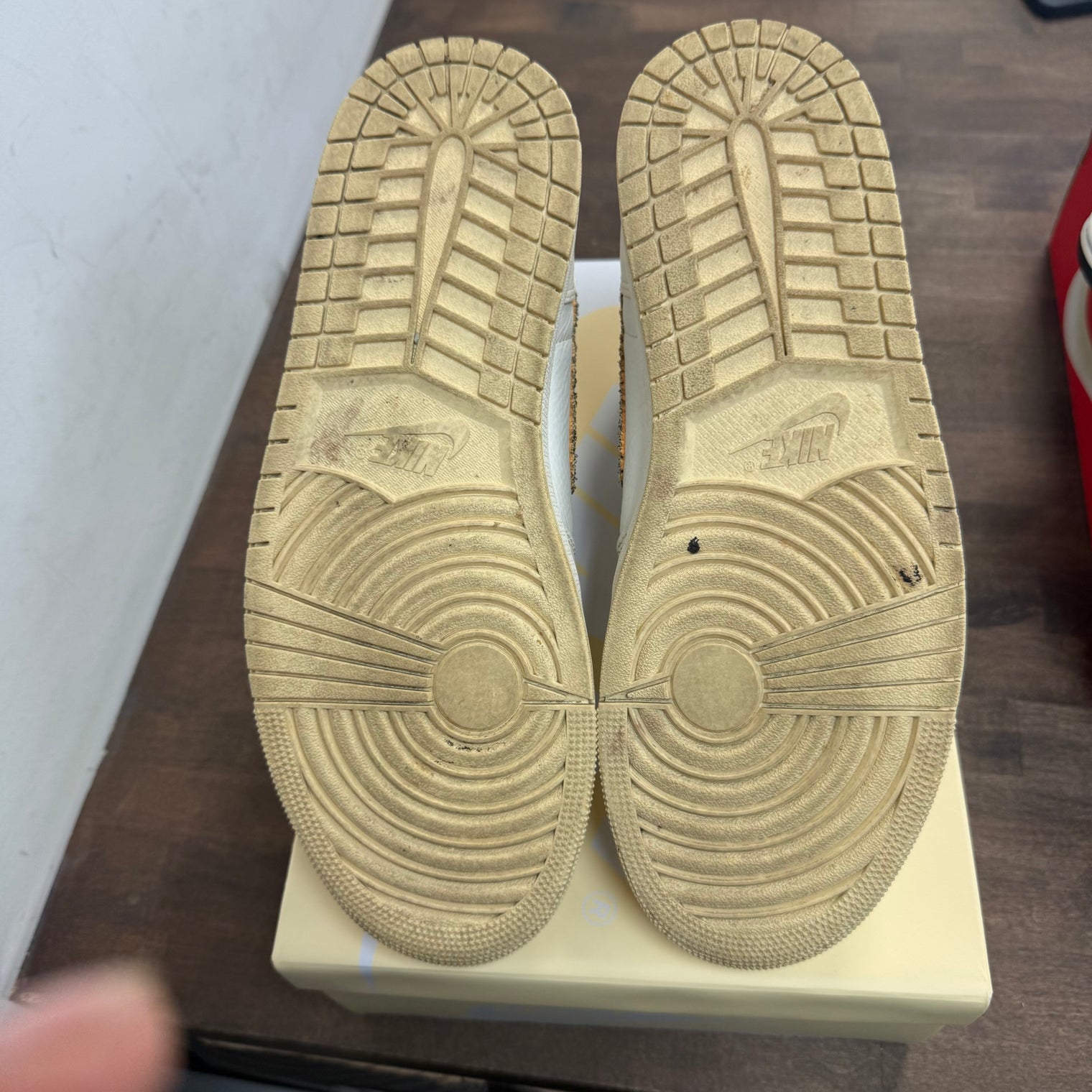 Craft Najia Jordan 1 High (USED)