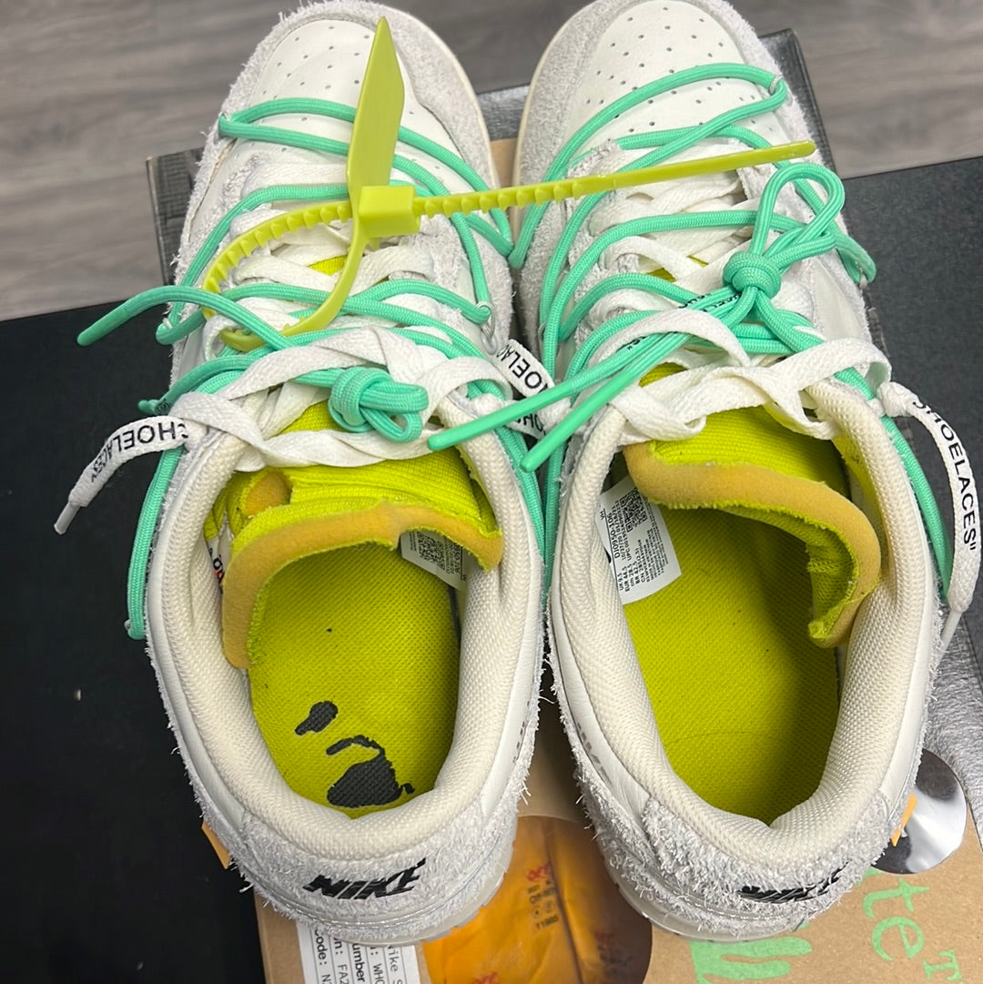 Lot 14 Off-White Dunk Low (USED)