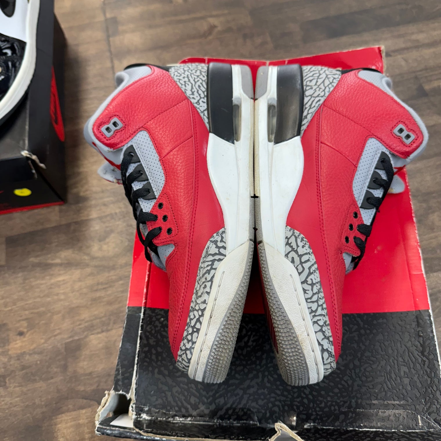 Unite Jordan 3 Retro (USED)