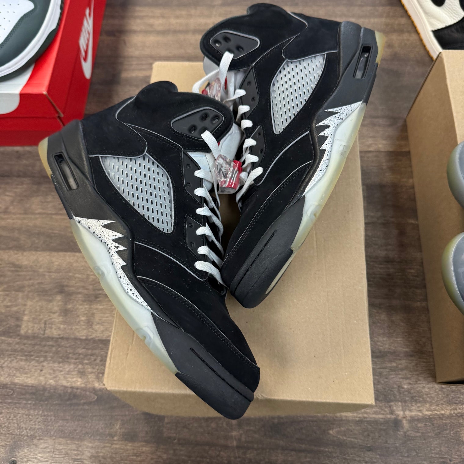 Black Metallic Jordan 5 (2025) (USED, No Box)