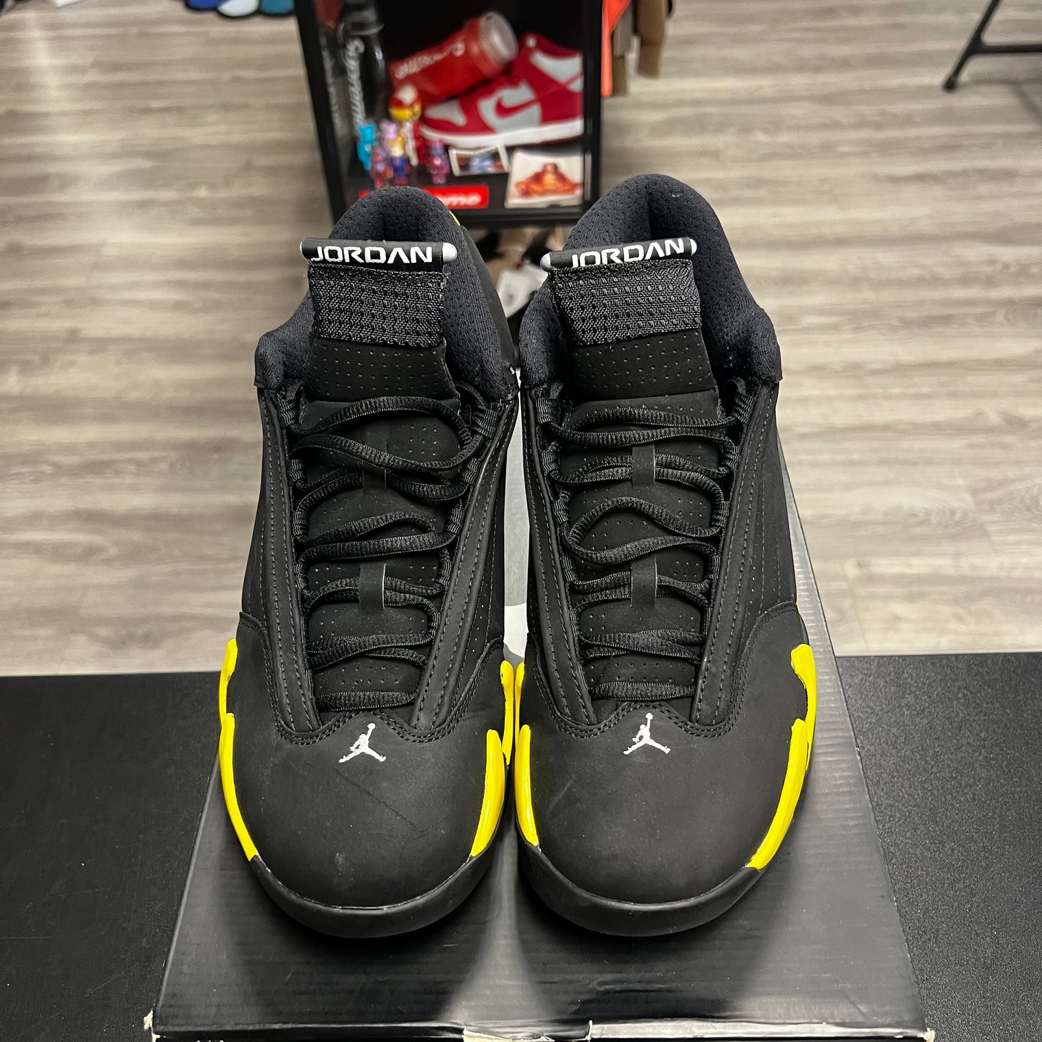 Thunder Jordan 14 Retro (USED)