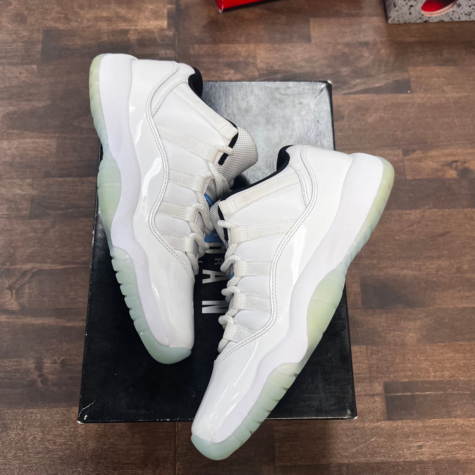 (GS) Legend Blue Jordan 11 Low (USED)