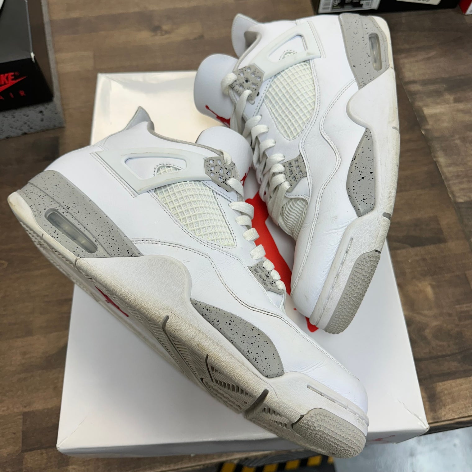 White Oreo Jordan 4 Retro (USED)