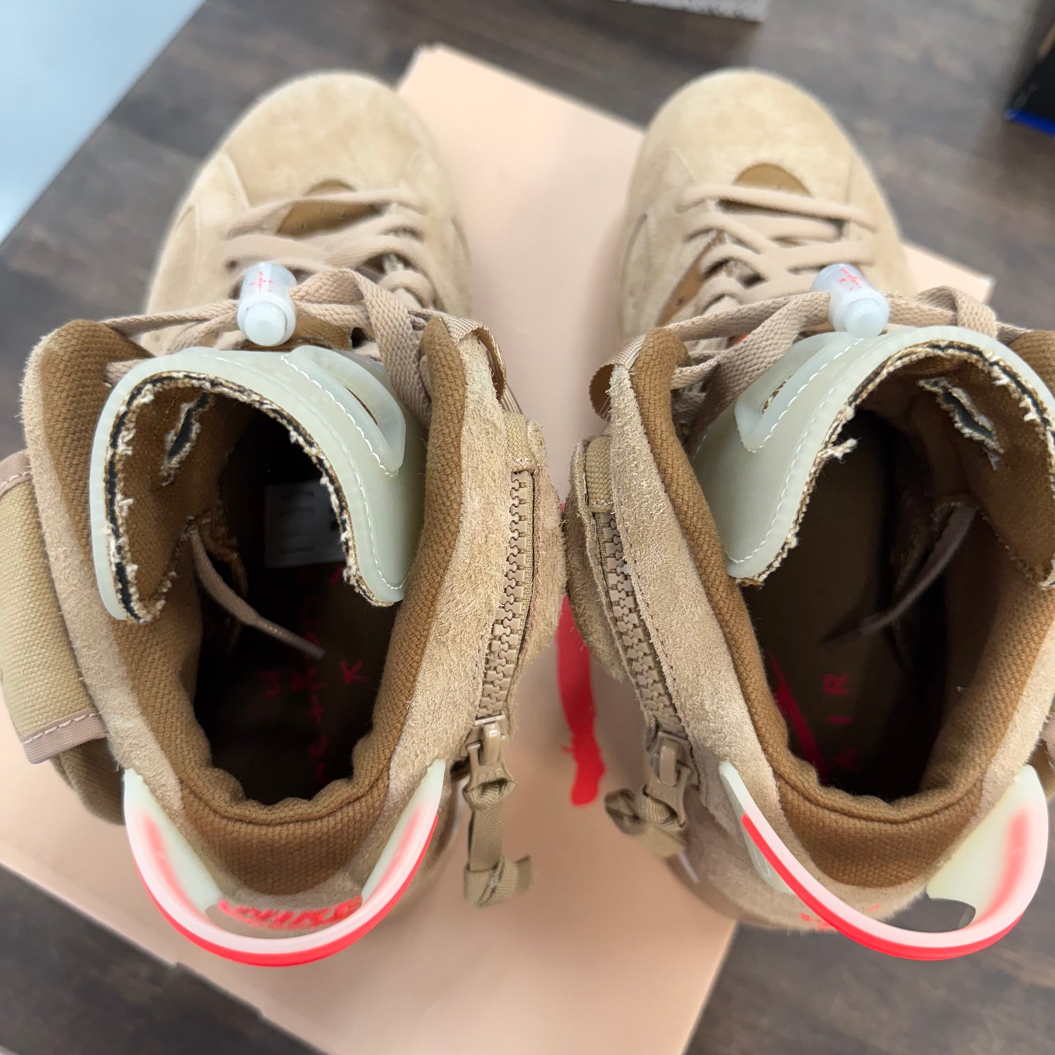 Travis Scott Khaki Jordan 6 (USED)
