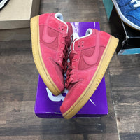 Adobe SB Dunk Low (USED)
