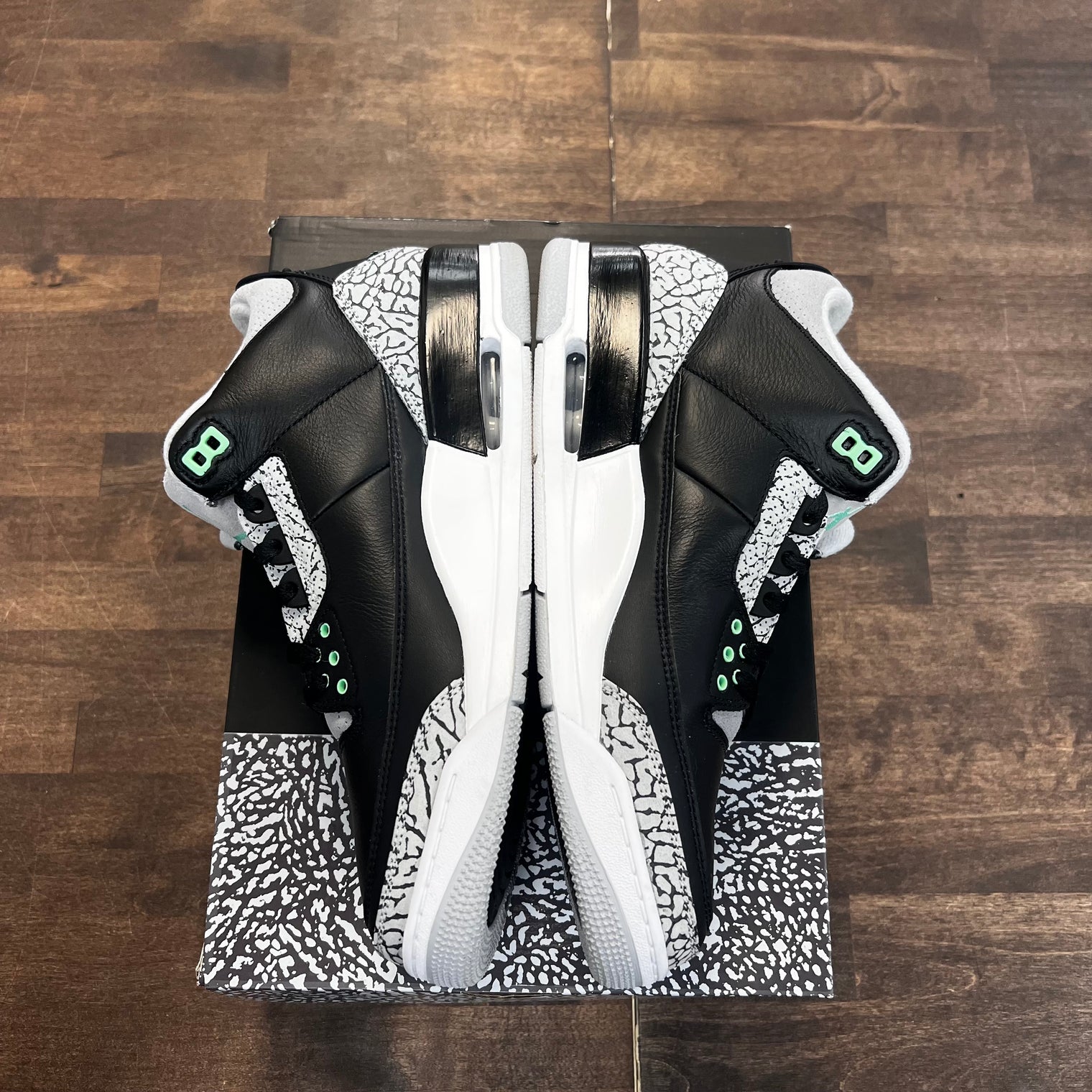 Green Glow Jordan 3 (USED)