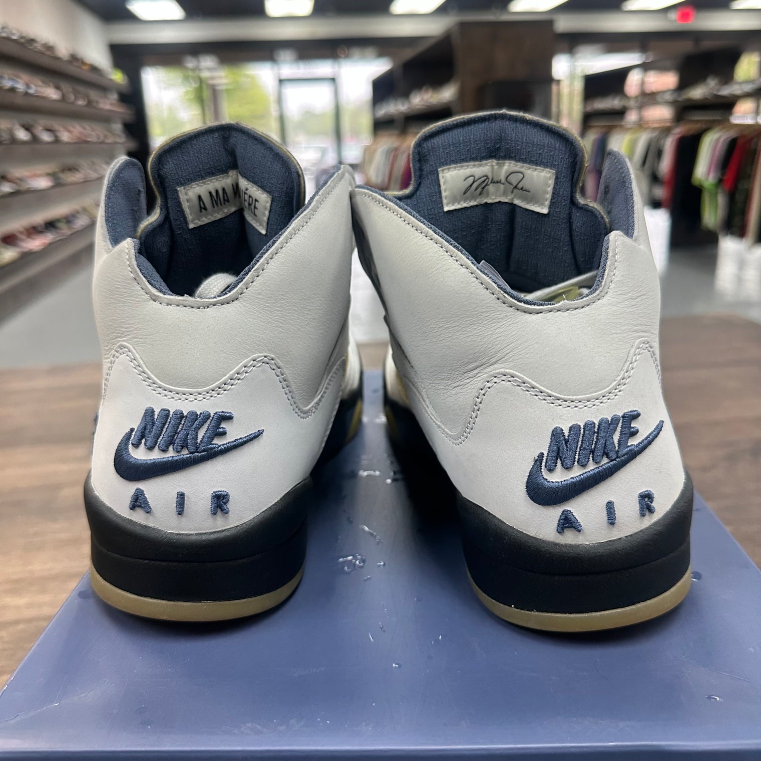 (W) A Ma Maniere Dawn Jordan 5 (USED)