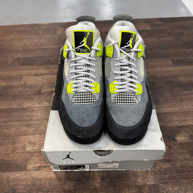 Neon 95 Jordan 4 Retro (USED)