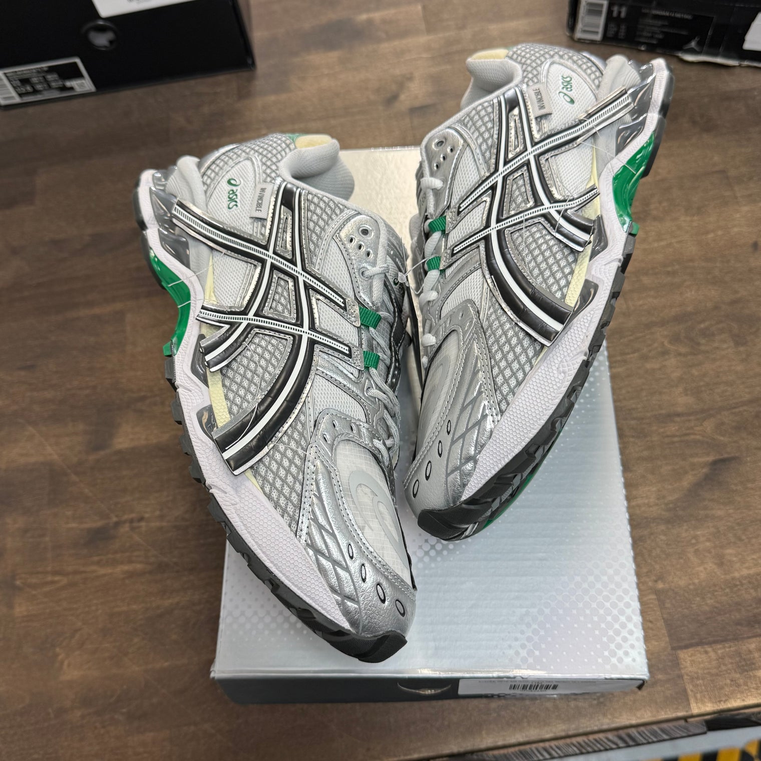 Invincible HTTP 404 Green ASICS GEL-Nimbus 10.1 (USED)