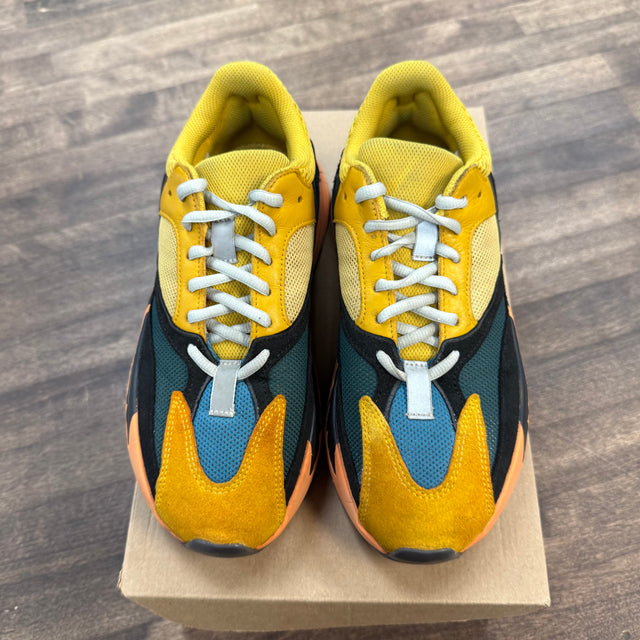 Suns Yeezy 700 (USED,No Box)