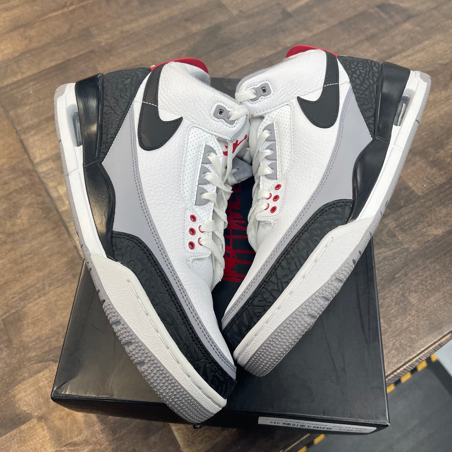 Tinker Hatfield Jordan 3 (USED)