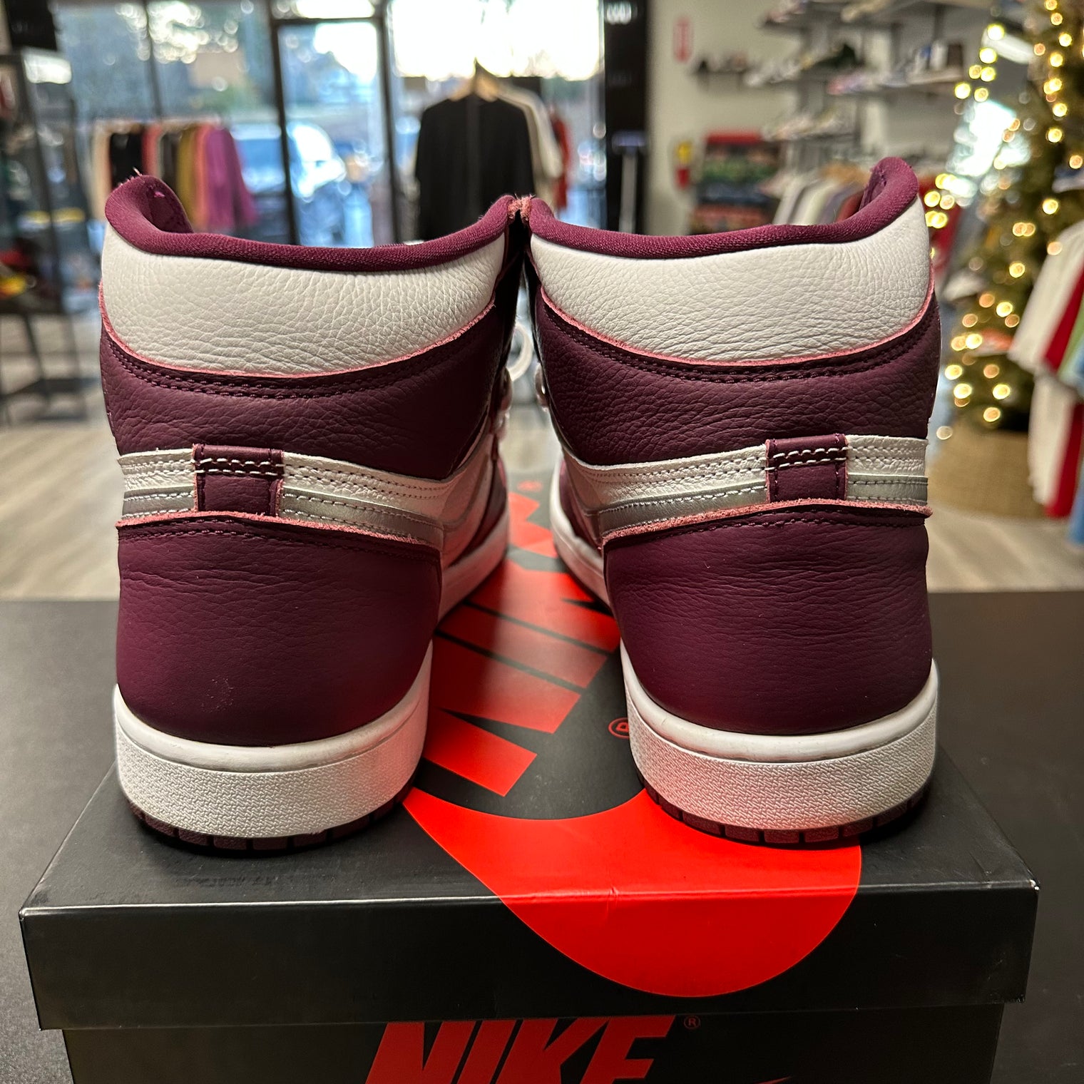 Jordan 1 High Bordeaux (Used)