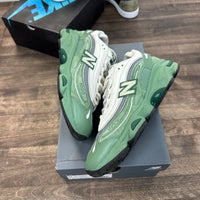 Green Grey New Balance 1000 (USED)