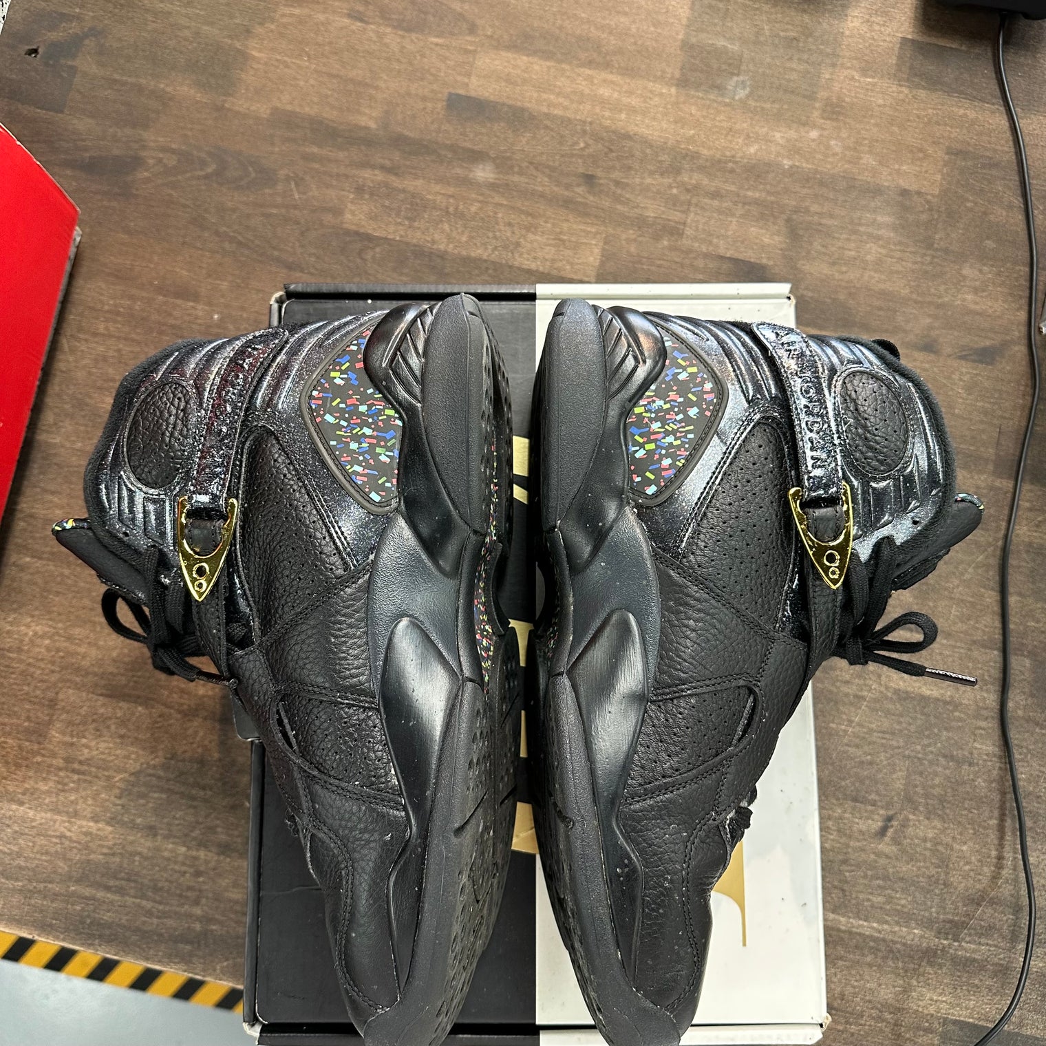 Confetti Jordan 8 Retro (USED)