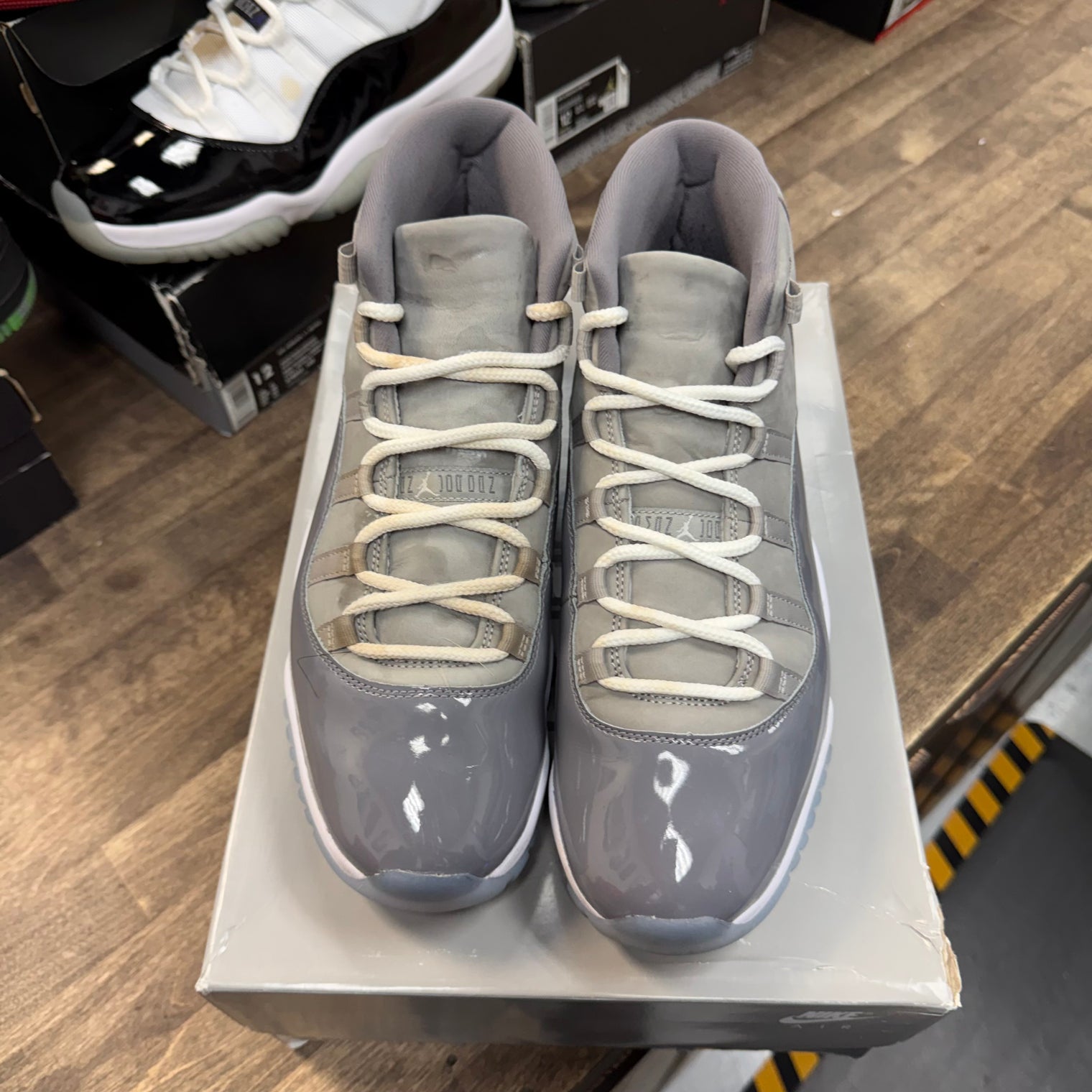 Cool Grey Jordan 11 Retro (2021) (USED)