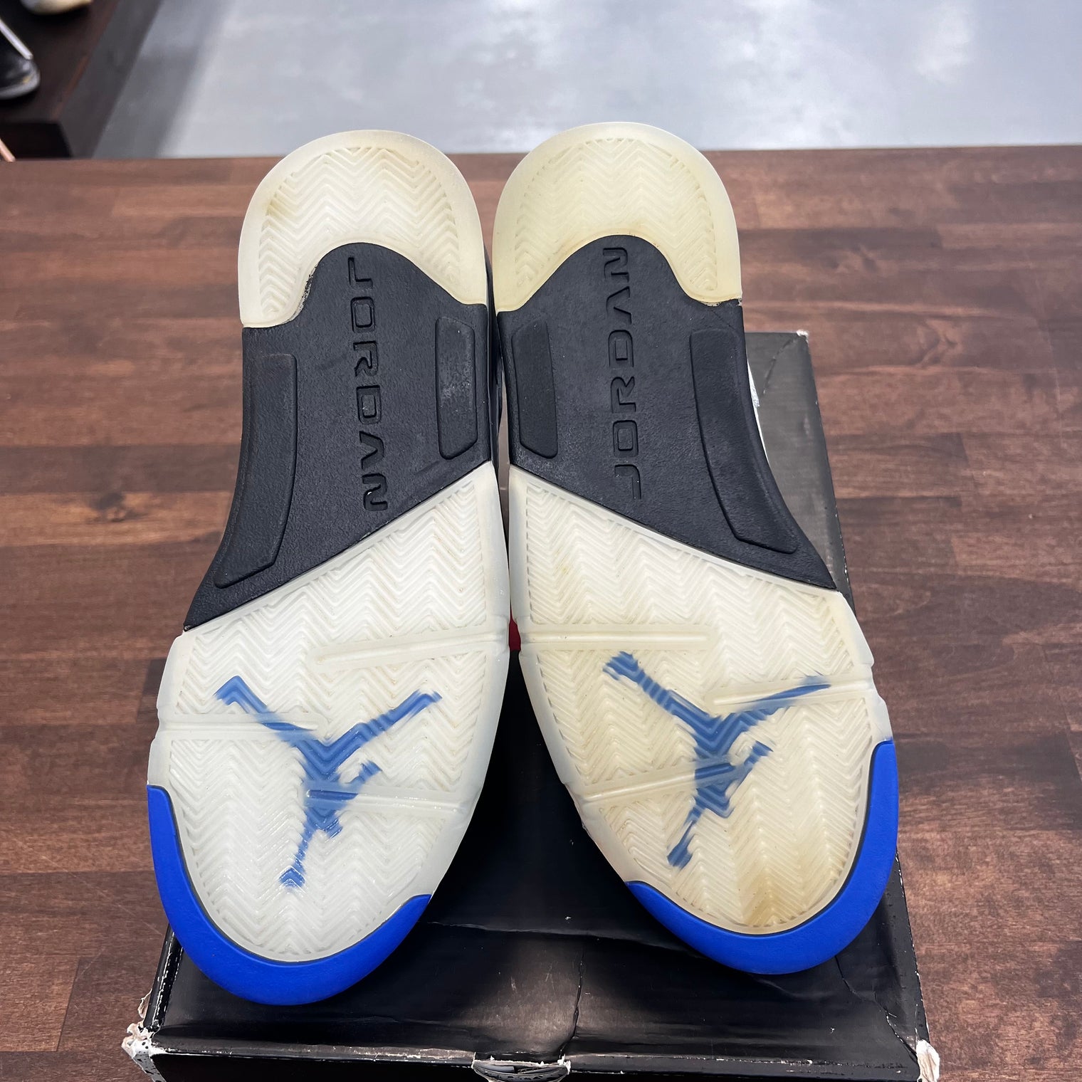 Stealth Jordan 5 (USED)
