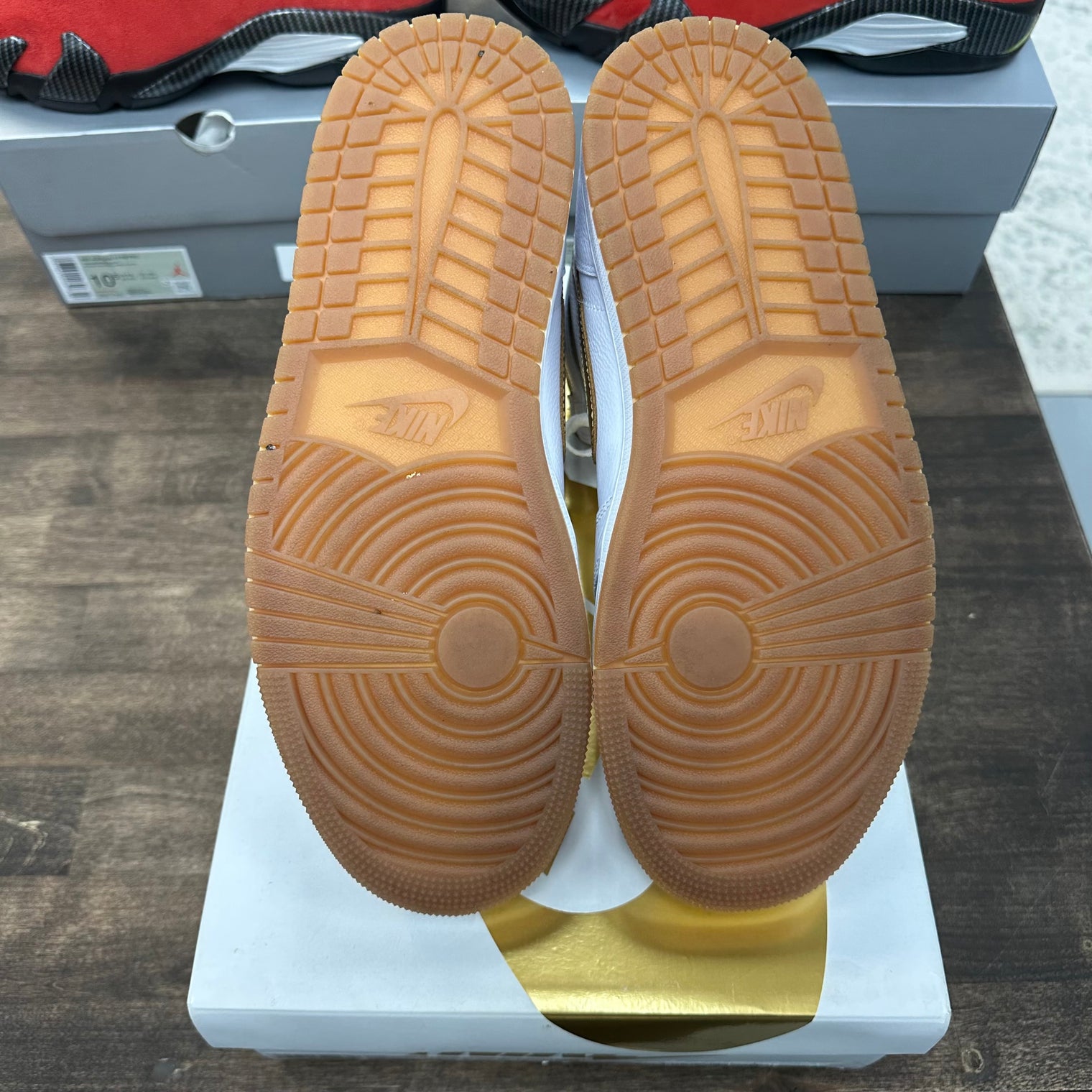 Metallic Gold Jordan 1 High (W) (USED)