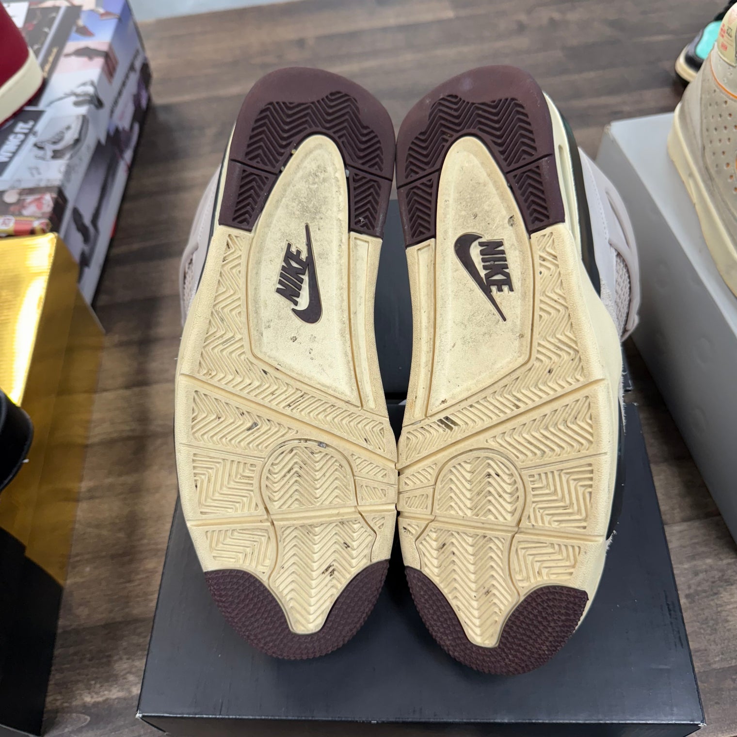 A Ma Maniere Sleeping Jordan 4 (W) (USED)