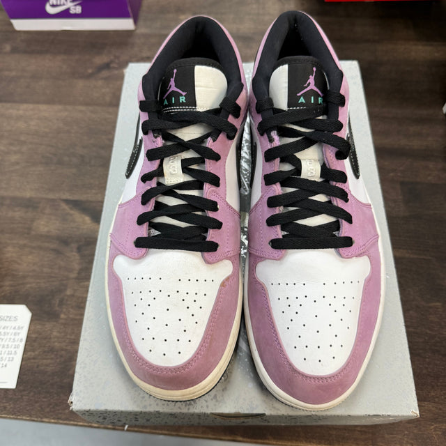 Violet Shock White Black Jordan 1 Low SE (USED, Replacement Box)