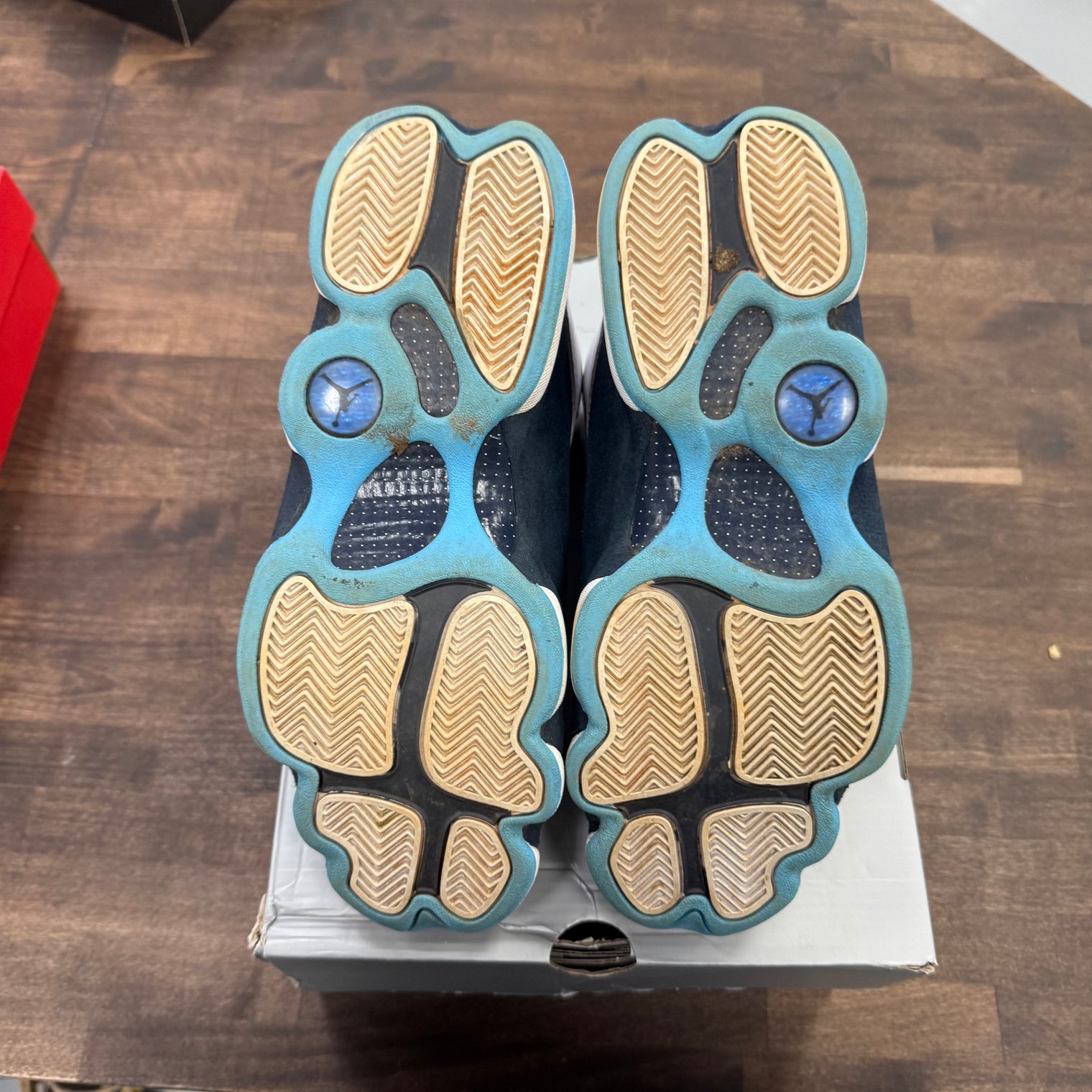 Obsidian Powder Blue White Jordan 13 Retro (USED)