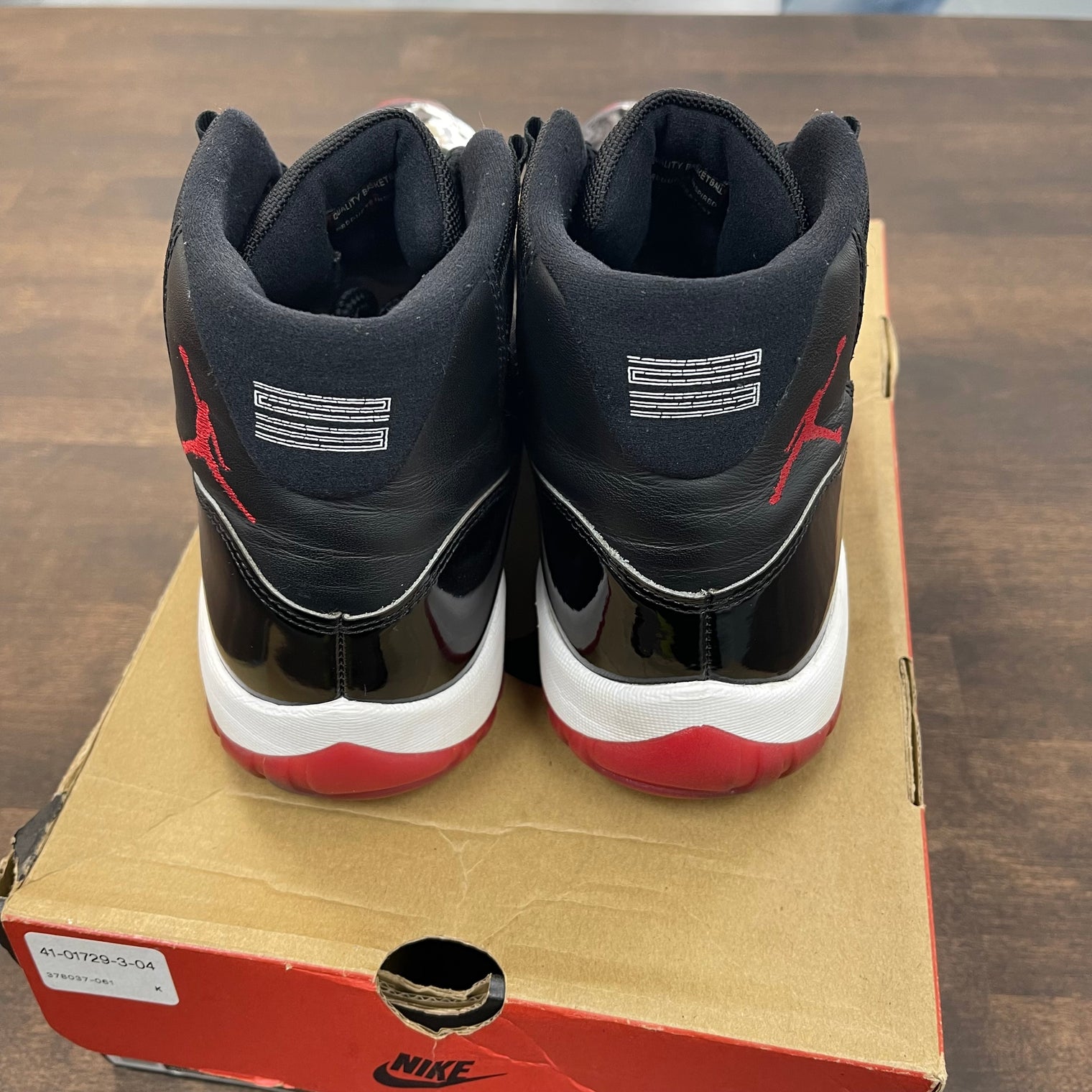 Bred Jordan 11 Retro (2019) (USED)
