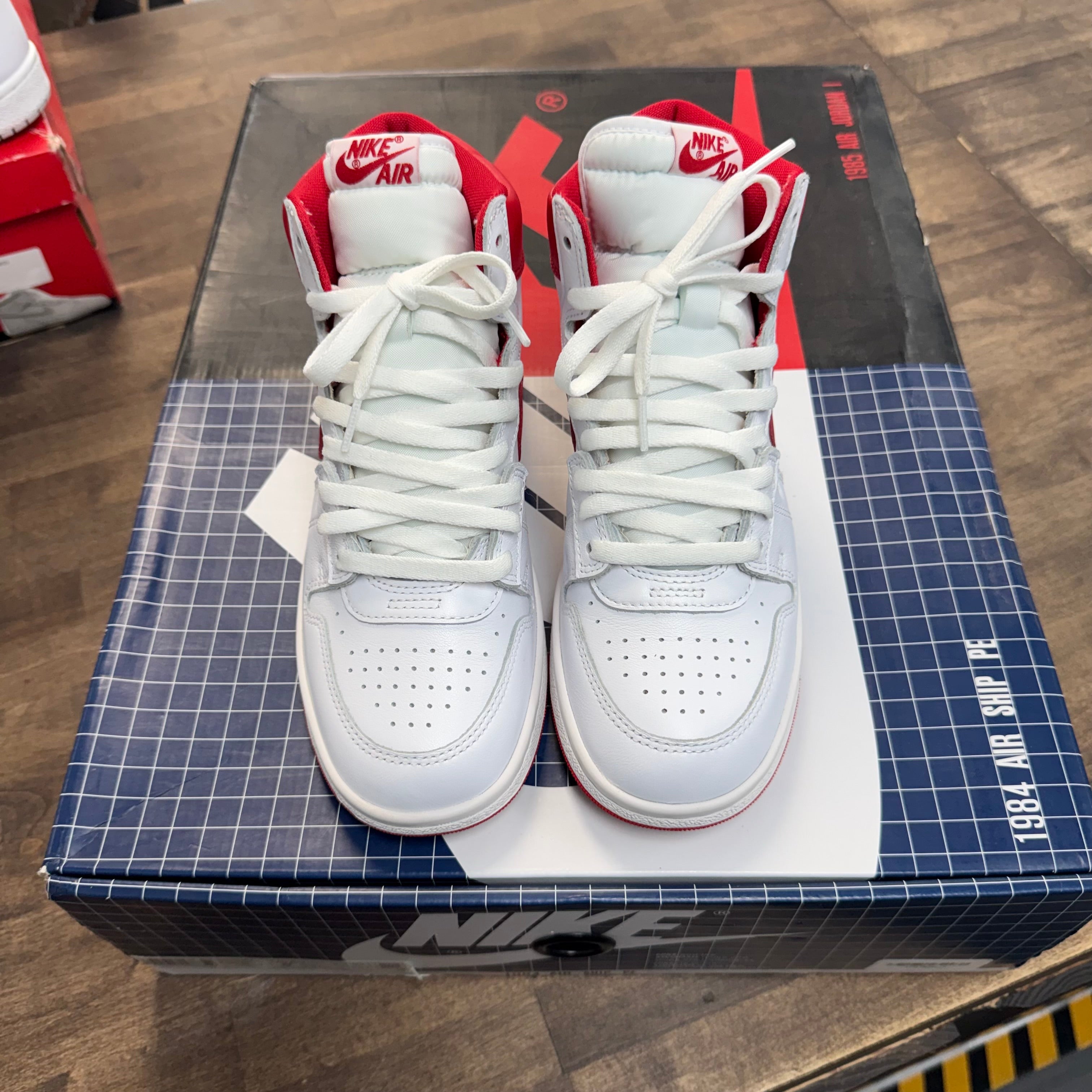 Jordan New Beginnings Pack Retro High 1 & Nike Air Ship (USED) Size 8 (Pre-Owned) - Image 3