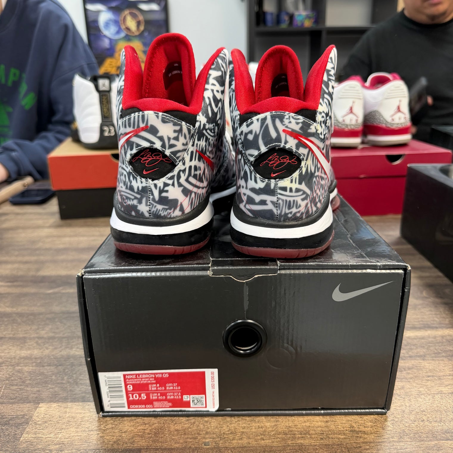 Graffiti Nike LeBron 8 (USED)