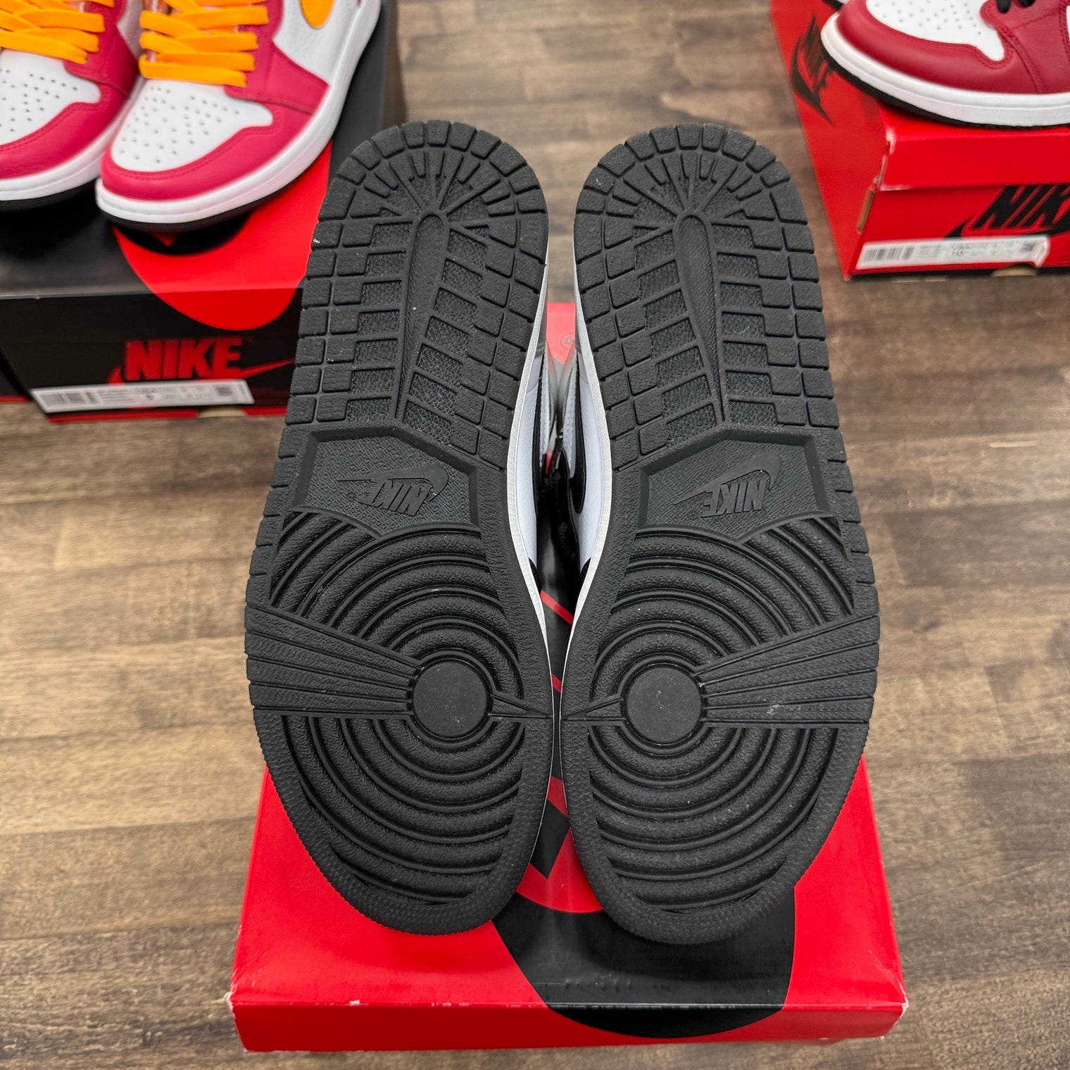 Silver Toe Jordan 1 High (W) (USED)