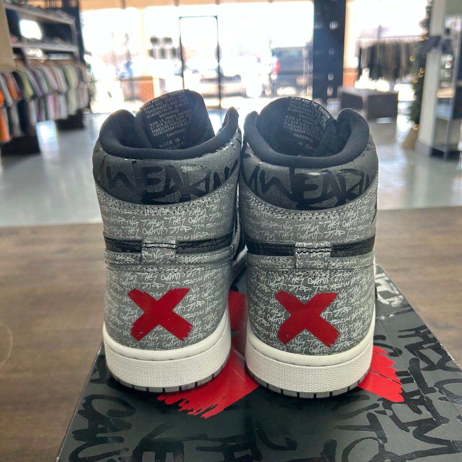 Jordan 1 Retro High OG Rebellionaire (US 8) (USED)